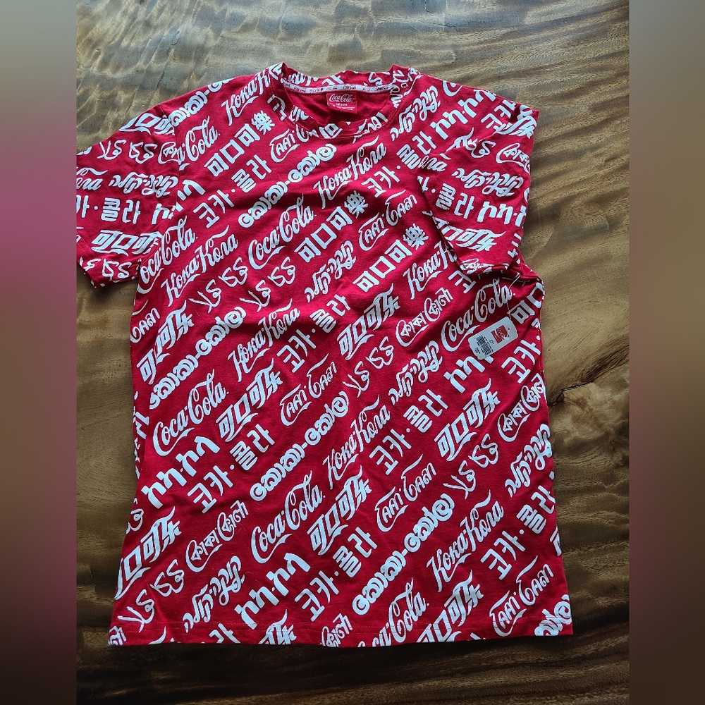 Coca-Cola shirt Medium BNWT Coke new w tags BNWT new